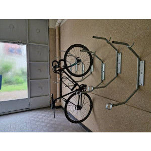 https://www.techni-contact.site/ressources/images/produits/merchandising/rack-a-velo-mural-vertical-en-acier-de-type-d-avec-anneau-d-attache-du-cadre-25848267-1.jpg - Avec anneau d’attache du cadre - en acier de type D