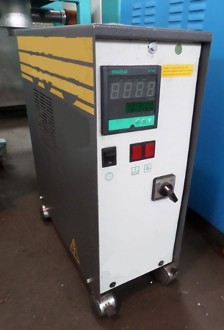 Réchauffeur à eau d'occasion - Température maximum 95°C - Puissance de chauffe : 3 ou 6 kW