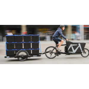 https://www.techni-contact.site/ressources/images/produits/merchandising/remorque-pour-velo-73171792-1.jpg - Surface utile 65 x 165 cm