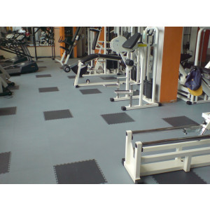 Revêtement sol PVC salle musculation - Revêtement PVC sol sportif musculation