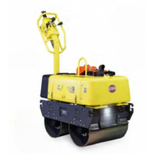 https://www.techni-contact.site/ressources/images/produits/merchandising/rouleau-compacteur-de-sol-vibrant-poids-700-ou-800-kg-largeur-700-mm-59713142-1.jpg - Poids opérationnel (kg) : 700-800
