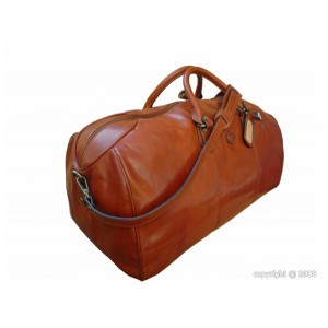 Sac de voyage cuir à fermeture zippée - Dimension (L x h) : 60 x 30 cm - Fermeture zippée avec cadenas gainé de cuir