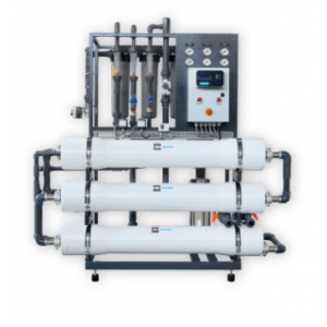 https://www.techni-contact.site/ressources/images/produits/merchandising/separateur-membranaire-osmose-inverse-22233832-1.jpg - Capacité : 2 000 à 12 000 L/h
