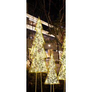 Set de 3 sapins illuminés - Dimensions : 230 x 55 cm - 180 x 50 cm - 130 x 43 cm 