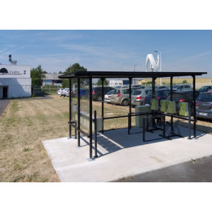 https://www.techni-contact.site/ressources/images/produits/merchandising/station-solaire-recharge-pour-voitures-electriques-trottinettes-scooters-17691532-1.jpg - Modulable de 5 à 50 Kw/h et re-déployable