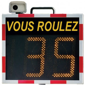 https://www.techni-contact.site/ressources/images/produits/merchandising/systeme-de-camera-radar-58684931-1.jpg - Réduit de 55% les excès de vitesse