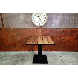 https://www.techni-contact.site/ressources/images/produits/merchandising/table-bistrot-en-acier-brut-vernis-avec-bois-de-pin-haut-75-cm-x-larg-76-cm-23281171-1.jpg - Haut. 75 cm x Larg. 76 cm