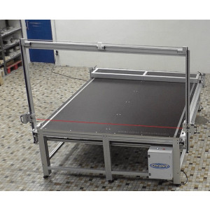 https://www.techni-contact.site/ressources/images/produits/merchandising/table-de-decoupe-polystyrene-et-materiaux-thermofusibles-22424714-1.jpg - Longueur de la table (mm) : 3000