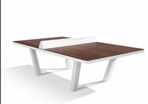 Table de ping pong pour extérieur - Dimensions ( L x l x H )  : 274  x 152,5 cm x  76 cm.
