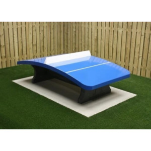https://www.techni-contact.site/ressources/images/produits/merchandising/table-de-ping-pong-teqball-en-beton-44179773-1.jpg - Dimensions du plateau : 274 x 152 cm