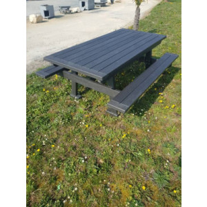 https://www.techni-contact.site/ressources/images/produits/merchandising/table-de-pique-nique-en-materiau-recycle-pour-jardin-resistante-et-ecologique-longueur-195-cm-62742256-1.jpg - résistante et écologique - Longueur : 195 cm