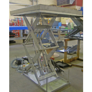 Table elevatrice inox - Hauteur maxi : de 800 mm à 4300 mm