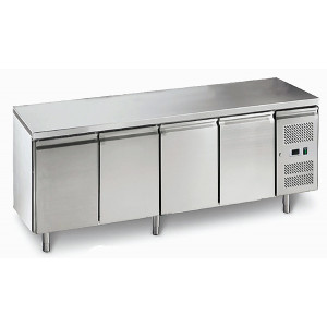 Table réfrigérée Inox - Réfrigération ventilée -2°C/ 8°C  Aliment : 230 V / 50 Hz