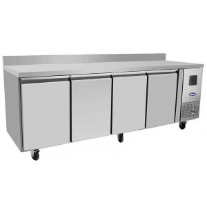 https://www.techni-contact.site/ressources/images/produits/merchandising/table-refrigeree-positive-adossee-4-portes-gn-1-1-52384964-1.jpg - Capacité : 560 L - Température : -2 / +8 °C - Puissance : 400 W - Dimensions (L x P x H) 2230 x 700 x 840 mm