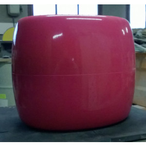 Tabouret pouf en polyester - Moulage et application du polyester