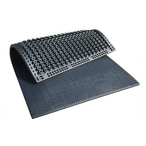 https://www.techni-contact.site/ressources/images/produits/merchandising/tapis-de-couchage-wingflex-en-caoutchouc-pour-vache-6-cm-47287691-1.jpg - Largeur logette : 110 à 130 cm - Dimensions tapis : 183 x 102 à 112 cm – Ép : 60 mm 

