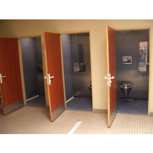 Toilettes scolaire avec automatisme du lavage - Toilettes scolaire