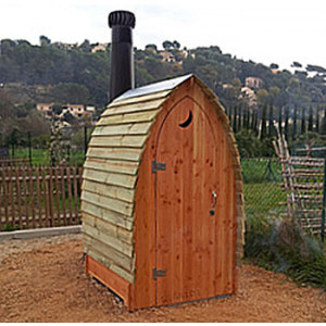 Toilettes sèches publiques - Fonctionne avec avec le soleil et le vent