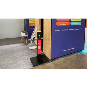 https://www.techni-contact.site/ressources/images/produits/merchandising/totem-de-recharge-pour-smartphone-8-ports-usb-2-prises-machine-135-cm-socle-25x20-cm-33452555-1.jpg - 8 ports USB - 2 prises - Machine 135 cm - Socle 25x20 cm