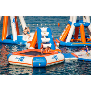 Trampoline aquatique 6 personnes - Dimensions : L 5 m x l 5 m x h 1 m