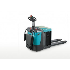 https://www.techni-contact.site/ressources/images/produits/merchandising/transpalette-electrique-2500-kg-15123317-1.jpg - Capacité de charge max : 2500 Kg