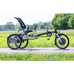 https://www.techni-contact.site/ressources/images/produits/merchandising/tricycle-avec-dossier-32724115-1.jpg - Assise confortable avec dossier