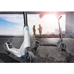 Trottinette électrique urbaine - Capacité batterie 48 V - 4.4 Ah / 212 Wh