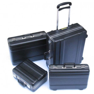 Valise standard thermoformée - Dimensions intérieures (L x l x H) mm : De 286 x 213 x 127 à 650 x 527 x 229