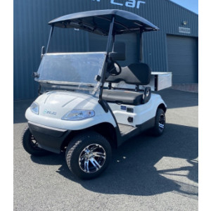 https://www.techni-contact.site/ressources/images/produits/merchandising/vehicule-electrique-a-2-places-93639252-1.jpg - Véhicule technique avec benne courte : 1100 x 800 x 260 mm