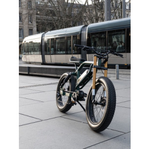 https://www.techni-contact.site/ressources/images/produits/merchandising/velo-cafe-racer-electrique-250-w-44366182-1.jpg - Moteur : Bafang BBS01 36V15A – 80N.m