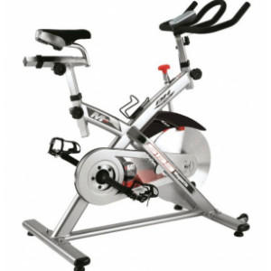 Vélo spinning à freinage magnétique - Spin bike avec moniteur et mesure de fréquence cardiaque