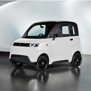 https://www.techni-contact.site/ressources/images/produits/merchandising/voiture-electrique-sans-permis-42816467-1.jpg - Vitesse maximale : 45 km/h