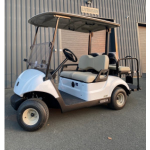 https://www.techni-contact.site/ressources/images/produits/merchandising/voiturette-de-golf-electrique-4-places-42612687-1.jpg - Véhicule 4 places idéal pour la transport de personnes et bagages avec sa banquette arrière rabattable