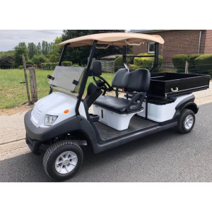 Voiturette de golf utilitaire a benne de chargement - Golfcar 2 places permettant le transport de marchandises