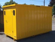 Abri sur skid pour chantier à 2 hublots