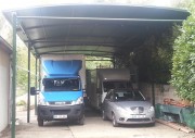 Abri véhicule polyvalent