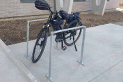 Arceau vélo en acier galvanisé forme carré