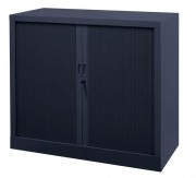 Armoire basse anthracite avec portes coulissantes à rideaux