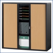 Armoire gamme multibloc à tablettes réglables
