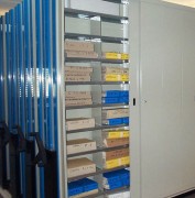 Armoire métallique de bureau mobile
