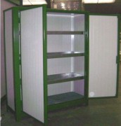 Armoire phytosanitaire isolée