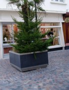 Bac à fleurs en granit 110 x110