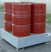 Bac de rétention acier avec caillebotis - 4 fûts 220 L