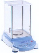 Balance analytique de laboratoire