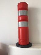 Balise de signalisation auto-relevable rouge J12