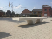 Banc en béton sans dossier pour parcs