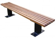 Banquette publique avec tasseaux bois