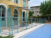 Barrière de piscine vitrée