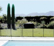 Barrière de sécurité souple pour piscine privée