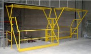 Barrière écluse de sécurité basculante